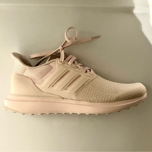 Adidas Ubounce DNA Shoes - Picture 6 of 7